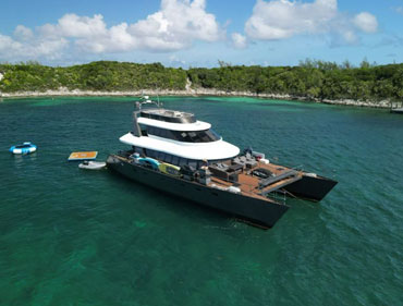 Bahamas Romantic Private Yacht Charters